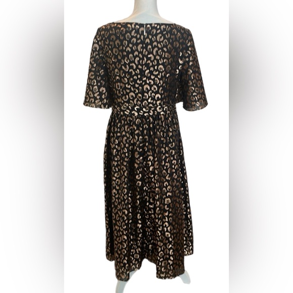 Kate Spade Graphic Leopard Midi Dress. Plus a garment bag. - Picture 2 of 7